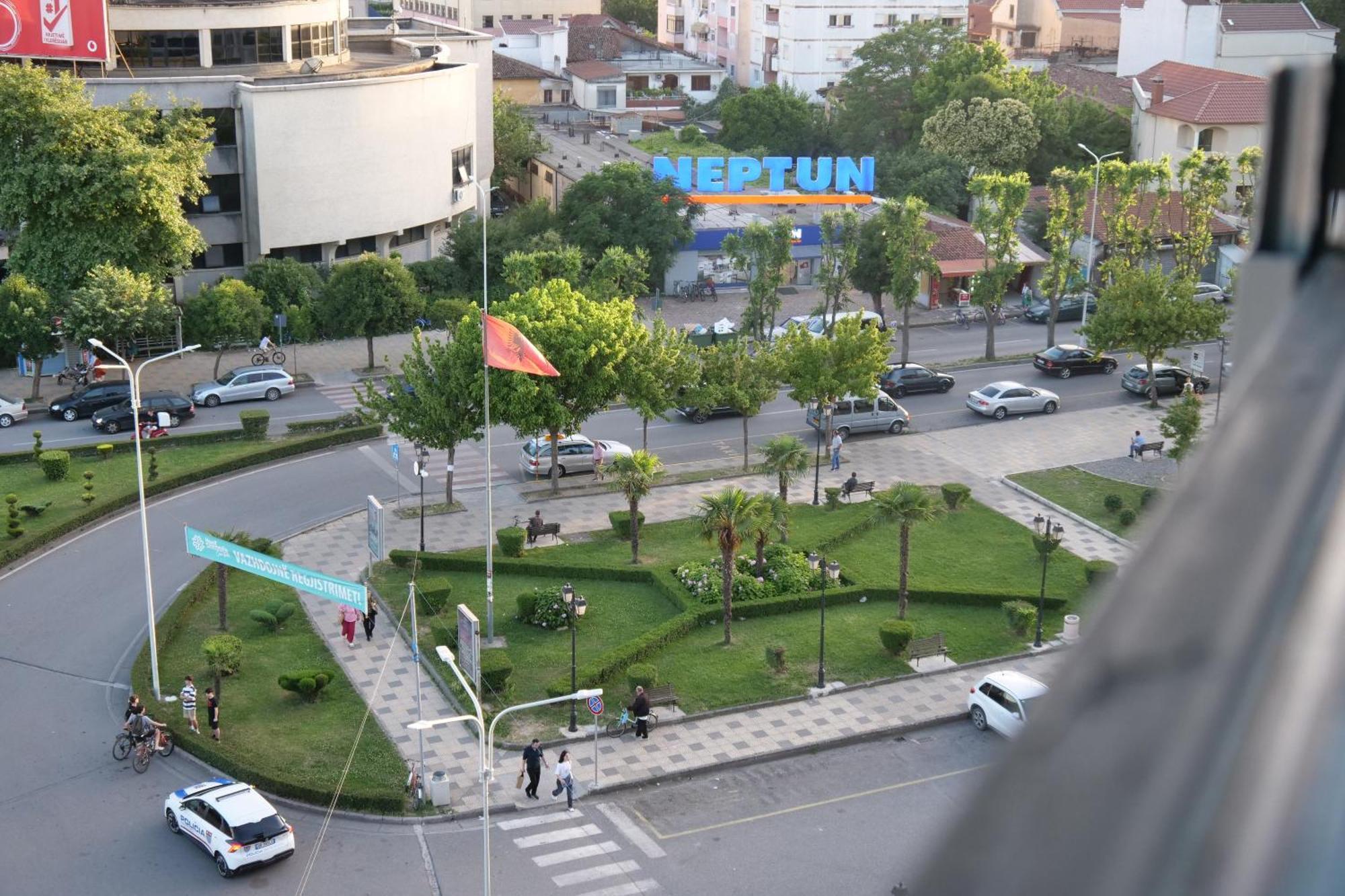 Stay-Five Rooms & Apartments Shkodër Exteriér fotografie